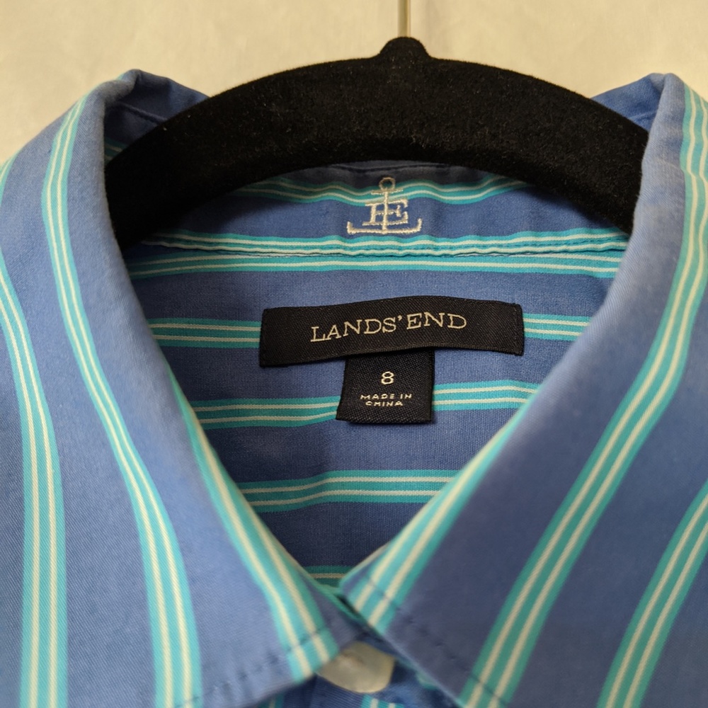 Women's Lands End Button Down shirt/size 8